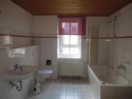 Objekt-Nr.: 55/24 - 3-Zimmer-ETW mit Wanne zum selbst renovieren und sanieren in Plauen