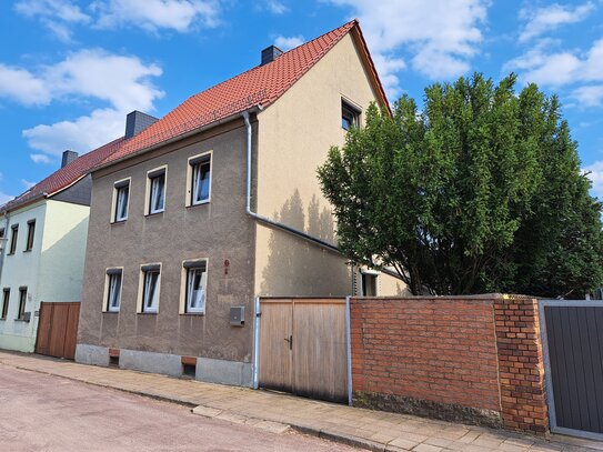 Merseburg: Einfamilienhaus mit Garten in sehr ruhiger Wohnlage zu verkaufen