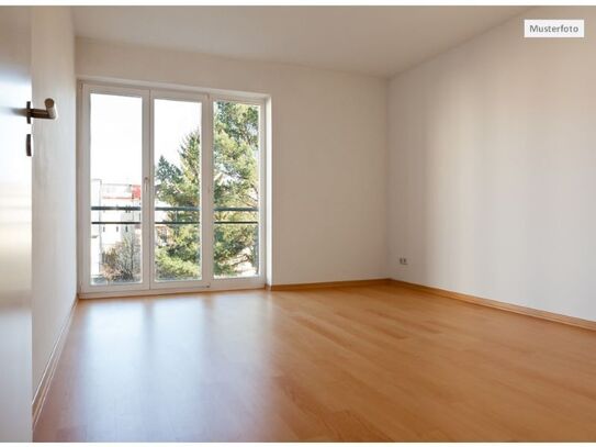 + IDEAL und OHNE PROVISION Etagenwohnung in 32760 Detmold, Friedrich-Ebert-Str.