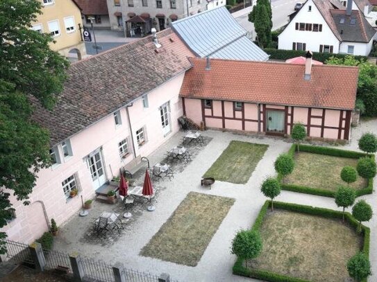 Wohn-und Geschäftshaus im Herzen von Feucht