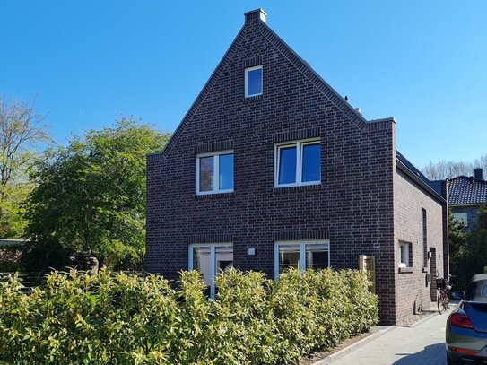 Neubau Einfamilienhaus im hanseatischen Stil in Alexandersfeld!