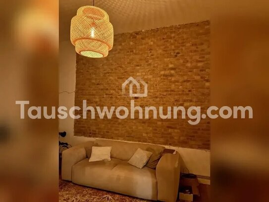 [TAUSCHWOHNUNG] Große helle Wohnung direkt am Rosa-Luxemburg-Platz