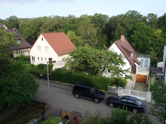 Schöne Dachgeschosswohnung in Stuttgart Heumaden