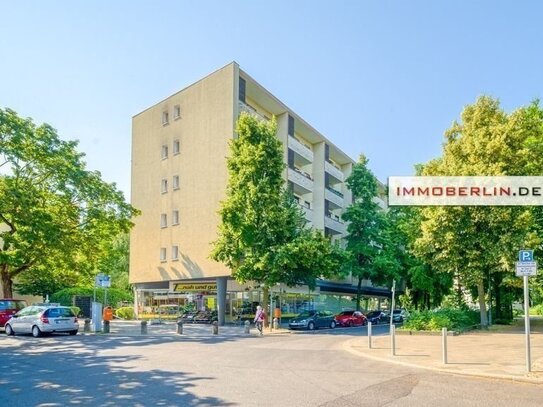 IMMOBERLIN.DE - Topzustand! Helle Wohnung mit Westloggia + Lift in sehr attraktiver Lage