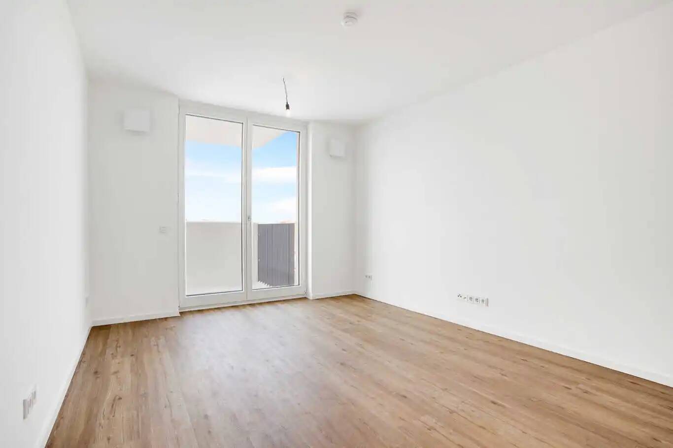 EBK, Aufzug und Balkon 1 Zimmer Studio - Photo 1