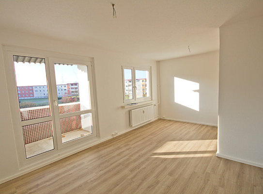 Helle freundliche 3 Raumwohnung in ruhiger Lage mit Balkon.