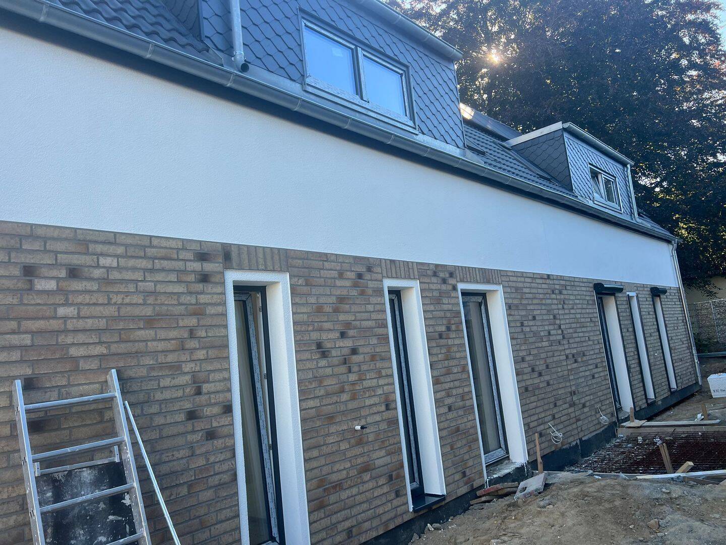 Neubau Doppelhaushälfte Schlüsselfertig mit Garten, PV, Stellplatz, Vinyl FB, inkl. Anschlusskosten