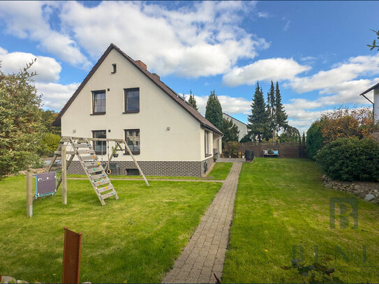 Modernisiertes Ein/-Zweifamilienhaus auf Süd-West Grundstück