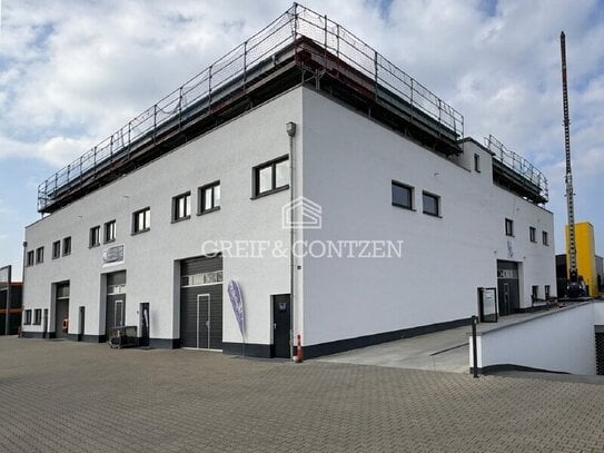 Das Plus für Sie: Neubau Erstbezug Büro mit Terrasse