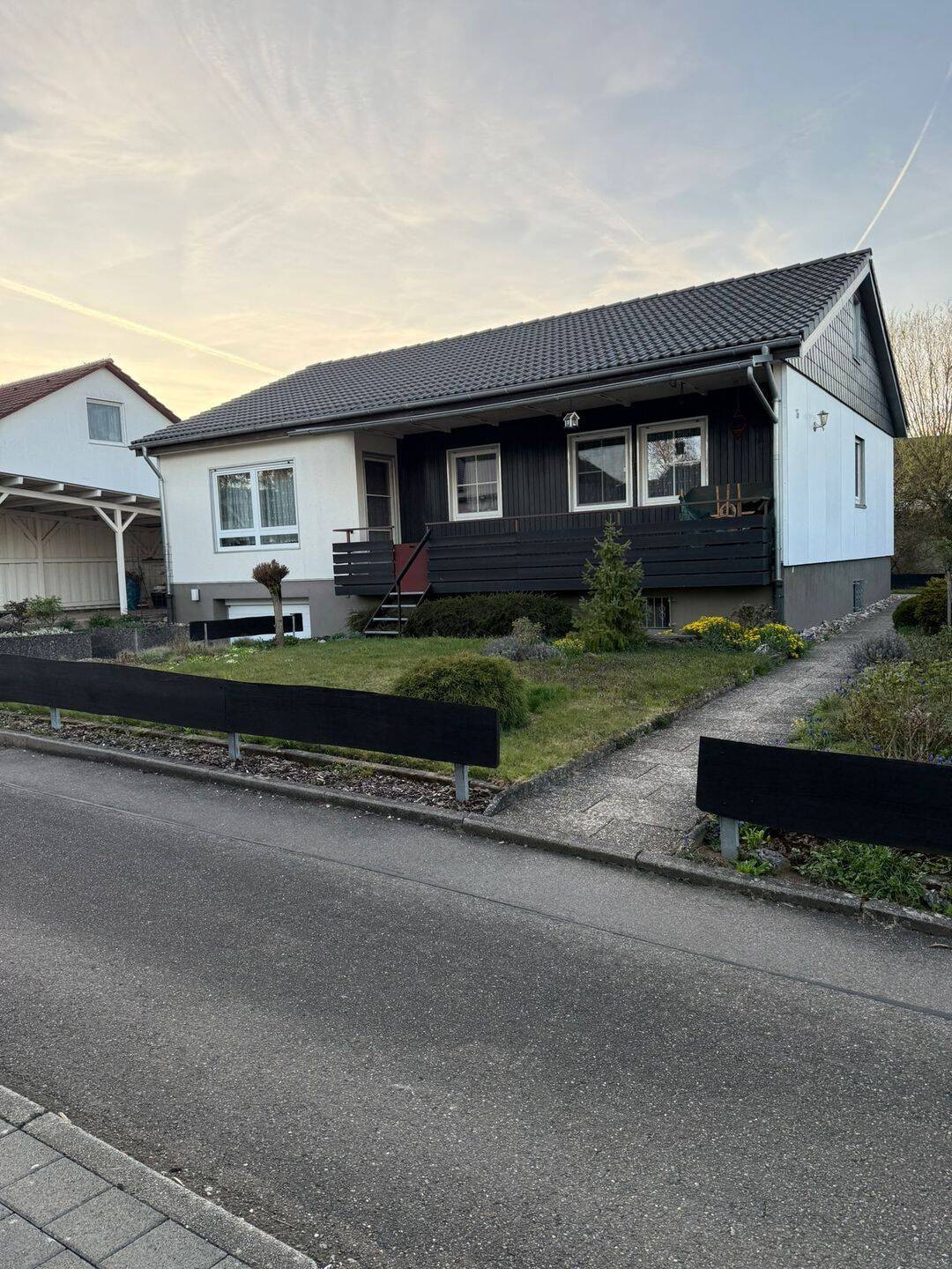                                                                                                                      in Hattenhofen (Fürstenfeldbruck)