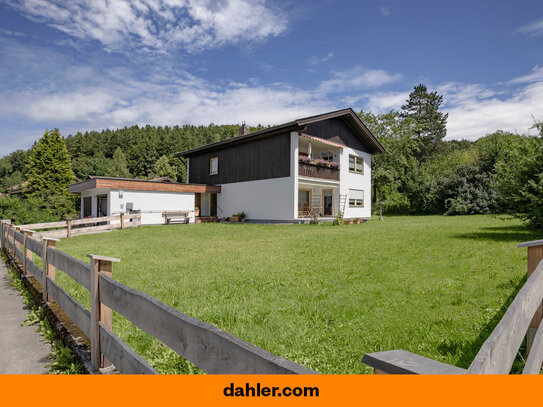 Zweifamilienhaus mit sonnigem Garten - mieterfreie Übergabe möglich ab Frühjahr