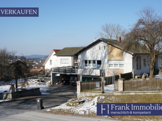 Modernisiertes Ein-Zweifamilienhaus mit großer Terrasse für Wohnen auf einer Ebene!