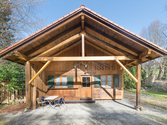 Kiosk/Imbiss/Cafe, 8 innen-, 60 Biergartenplätze, 40 Parkplätze, nahe Scheidegger Wasserfällen