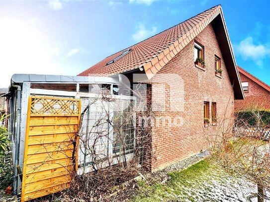 (R)eserviert!Hochwertiges Einfamilienhaus mit Klinkerfassade, Wintergarten und Anbau