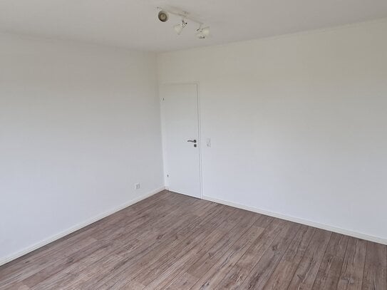 Wohnung für 1-2 Personen von Privat / Saniert / Hell / top modern ausgestattet