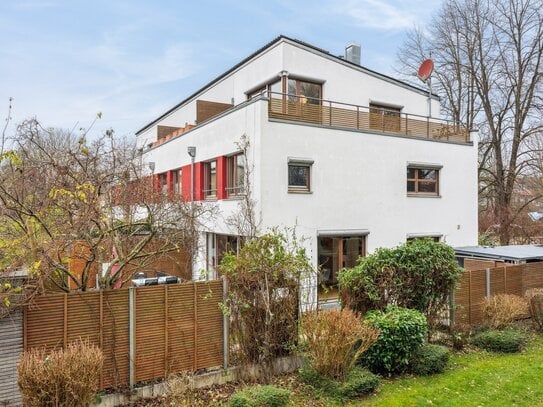 Erbbaurecht Deluxe - Sonniges Reiheneckhaus für die ganze Familie mit Garten, Dachterrasse & PV