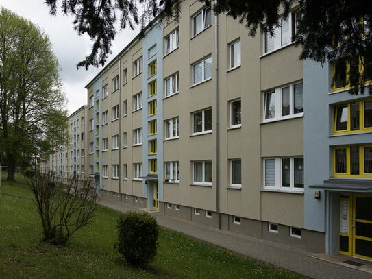 Sanierte 3-Raum-Wohnung mit Balkon und Wanne in ruhiger Lage