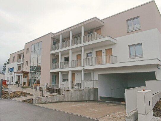 Neubau: Schöne 2-Zimmerwohnung mit großem Balkon in ruhiger und zentraler Lage