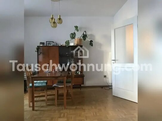 [TAUSCHWOHNUNG] Sanierter Altbau mit Mosaikparkett, offener Küche und Balkon