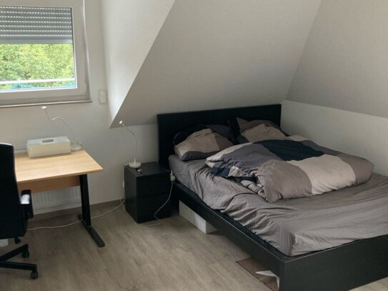 Neurenoviertes Studentenzimmer in der Bonner Südstadt