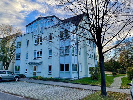 Kleines Appartement mit Loggia in ruhiger Lage zu verkaufen