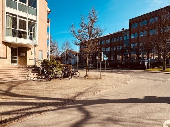 Möblierte 2-Zimmer-Wohnung mit Balkon im Herzen von Greifswald