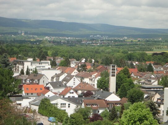 Moderne 3-Zimmer-Wohnung mit Panoramablick über den Taunus