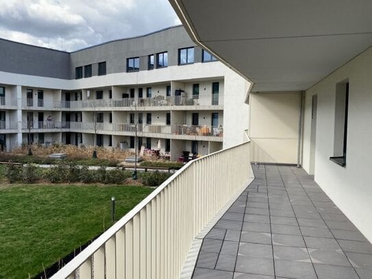 *direkt im Zentrum, dennoch ruhig - 4 Zimmer mit großem Balkon und zwei Bädern - ID 4488*