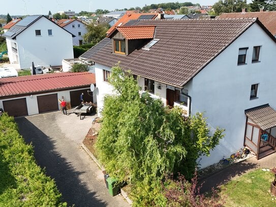 Schöne 4-Zimmer-DG-Wohnung in ruhiger Wohnlage von Höchstadt a.d. Aisch!