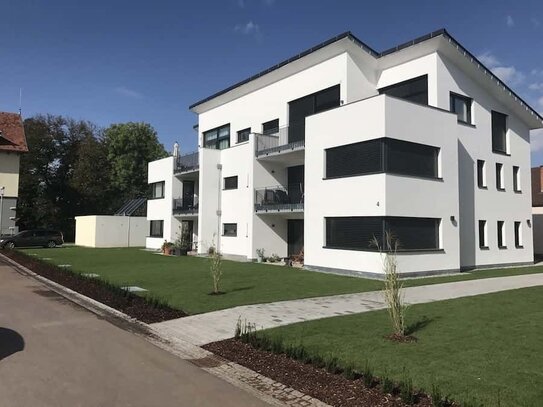 Wunderschöne, großzügige und gut belichtete 3-Zimmerwohnung mit Gartenanteil in Dußlingen