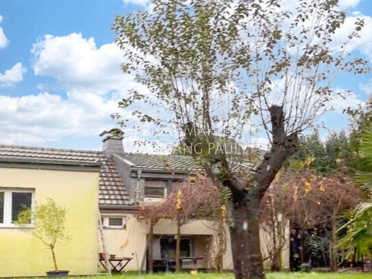 Uriges kleines Haus mit riesigem Grundstück ++ Saniert/ Solar/ Kamin