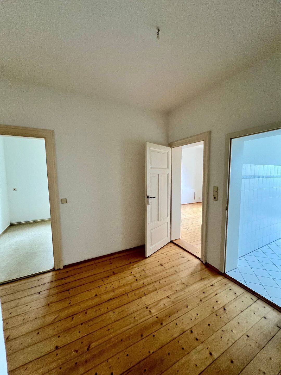 ** Gemütliche 2-Zimmerwohnung mit Stellplatz in der Nähe von Dresden **