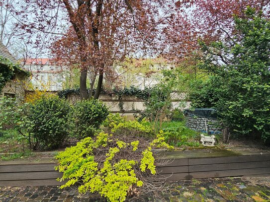 Sanierungsprojekt Mehrfamilienhaus (kein Denkmal) mit denkmalgeschützten Hinterhaus