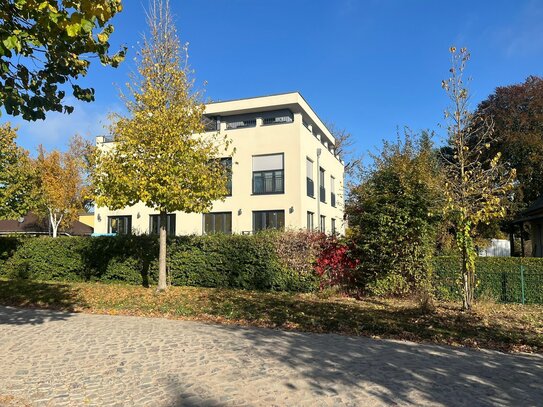 gut geschnittene Maisonette-Wohnung im grünen Speckgürtel