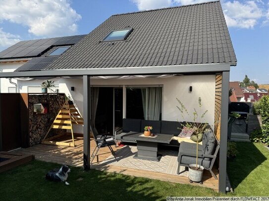 Wohlfühloase zum Verlieben - Moderne Doppelhaushälfte mit hochwertiger Ausstattung in Oberboihingen