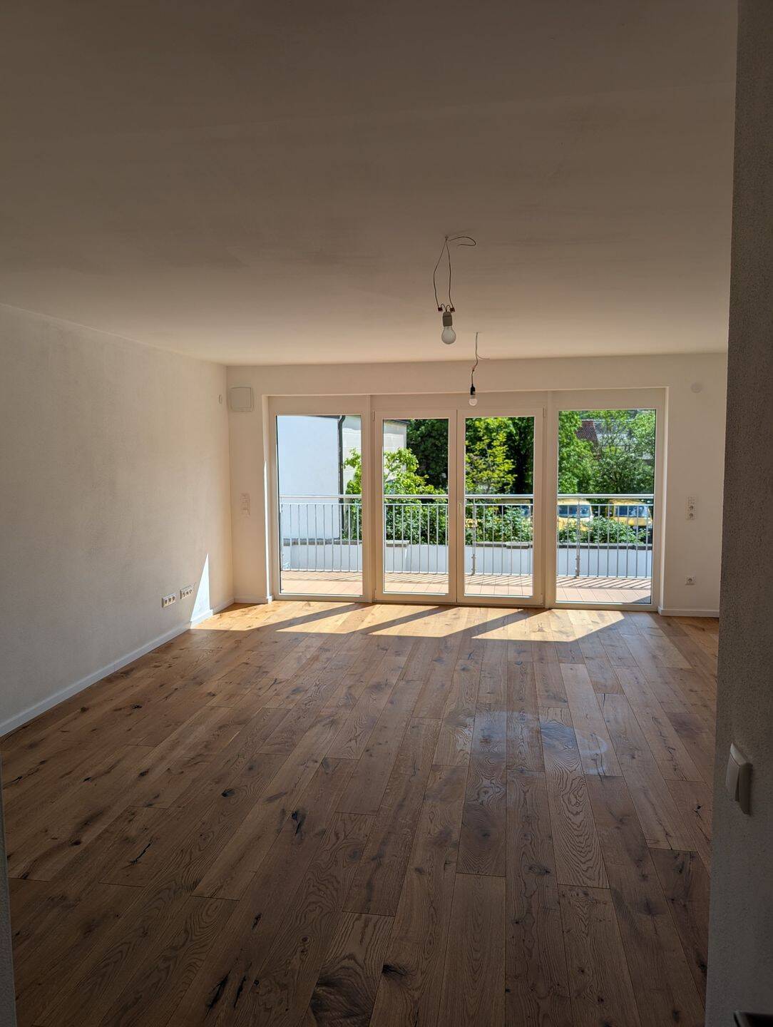                                                               Moderne und helle 3-Zimmer-Wohnung im Neubau mit gro&szlig;em Balkon                                                       in Feucht (Nürnberger Land)