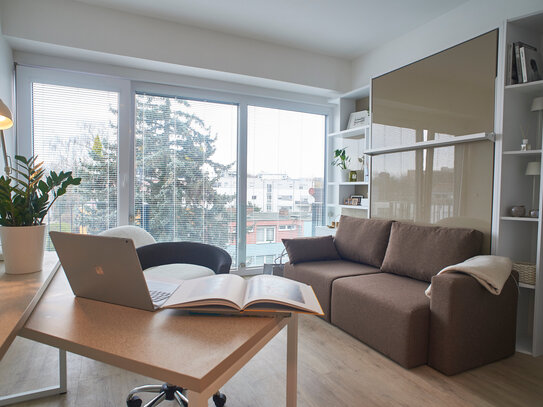 Möblierte Wohnung mit Balkon