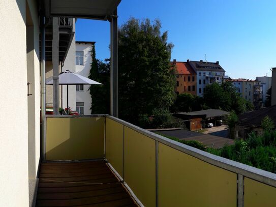 große 2- Raumwohnung mit Balkon im ruhigen Innenstadtbereich!