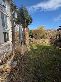 Helle 4 Zimmerwohnung mit eigenem Gartenteil ! - Foto 1