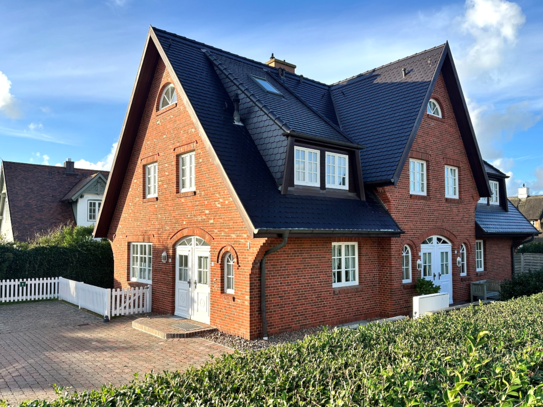 Liebevoll gestaltete ETW im Hausteilcharakter (eigener Eingang) mit sonnigem Süd/Westbalkon