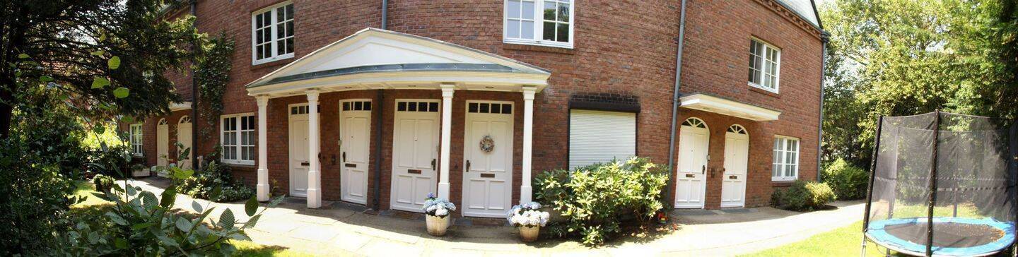 Traumhafte, ruhige Terrassenwohnung in parkähnlicher Wohnanlage in Groß Borstel - vermietet