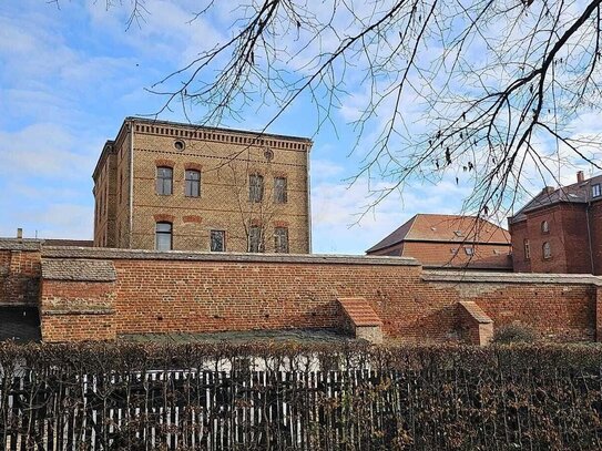 Bauunternehmer aufgepasst! Historisches Amtsgebäude in einer der reichsten Städte Brandenburgs