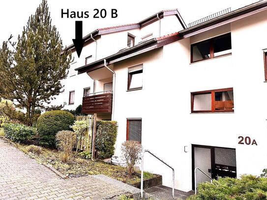 Schön gelegen in Stuttgart-Neugereut: Helle Dreizimmerwohnung mit Aussicht