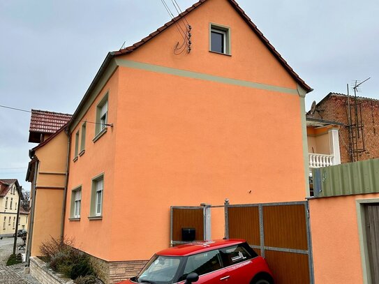 Angebotsverfahren: Einfamilienhaus mit vielen Nebengebäuden bietet Platz zum Entfalten!