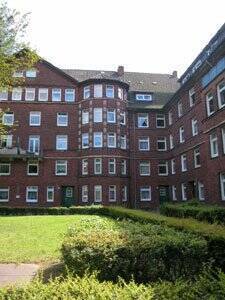 EG-Wohnung hinter dem Elbdeich mit modernem Bad und Einbauküche!