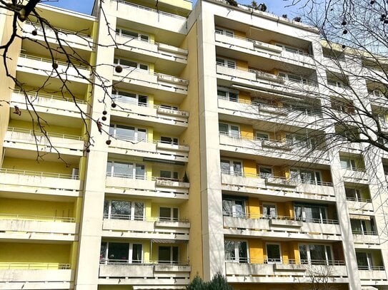 Ausgezeichnete 3,5 Zimmerwohnung mit Blick in die Berge!