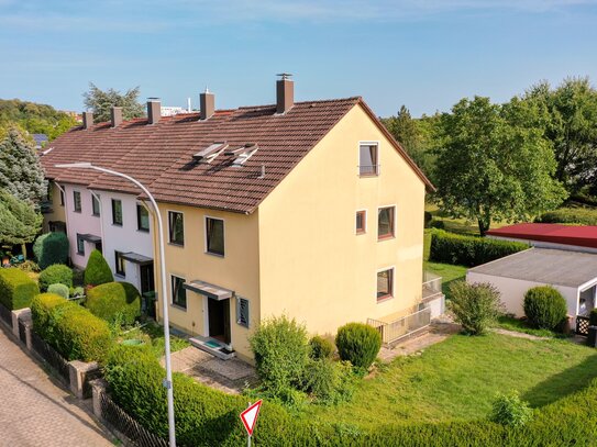 Charmantes Reihenendhaus im idyllischen Mittelfränkischen Seenland: Wohnen in Seenähe