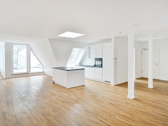 Moderne Dachgeschosswohnung mit Aufdachterrasse und 360-Grad Blick über Berlin