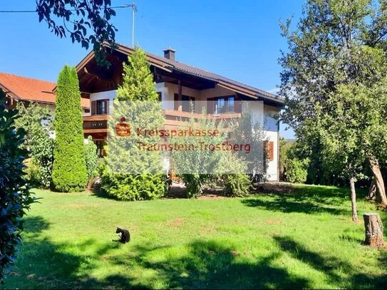 Einfamilienhaus mit Blick in die Natur