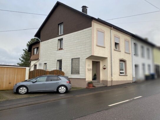 Einfamilienhaus in Überherrn-OT mit schöner Aussicht